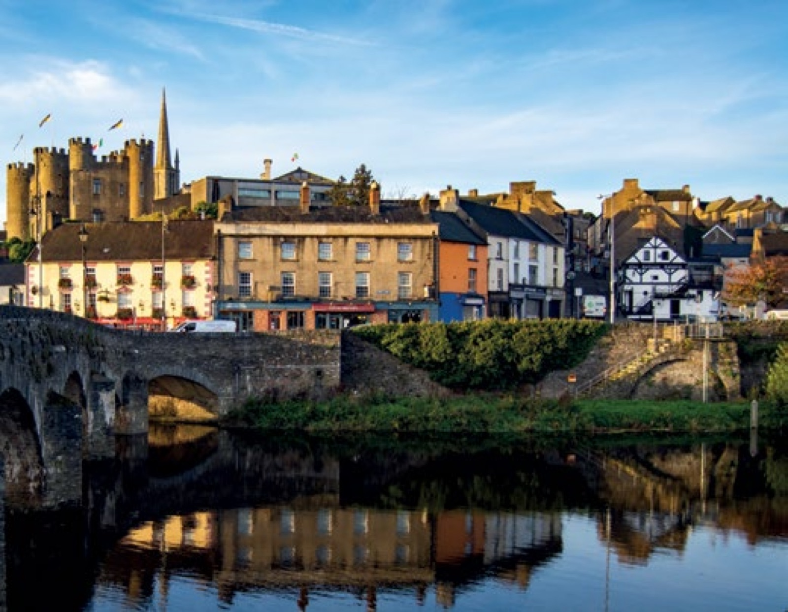 Enniscorthy town, the Norman castle and the River Slaney